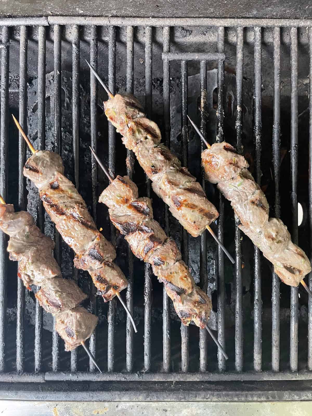 beef kebobs on the grill