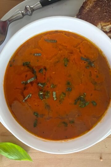 Smoky Roasted Red Pepper and Tomato Soup