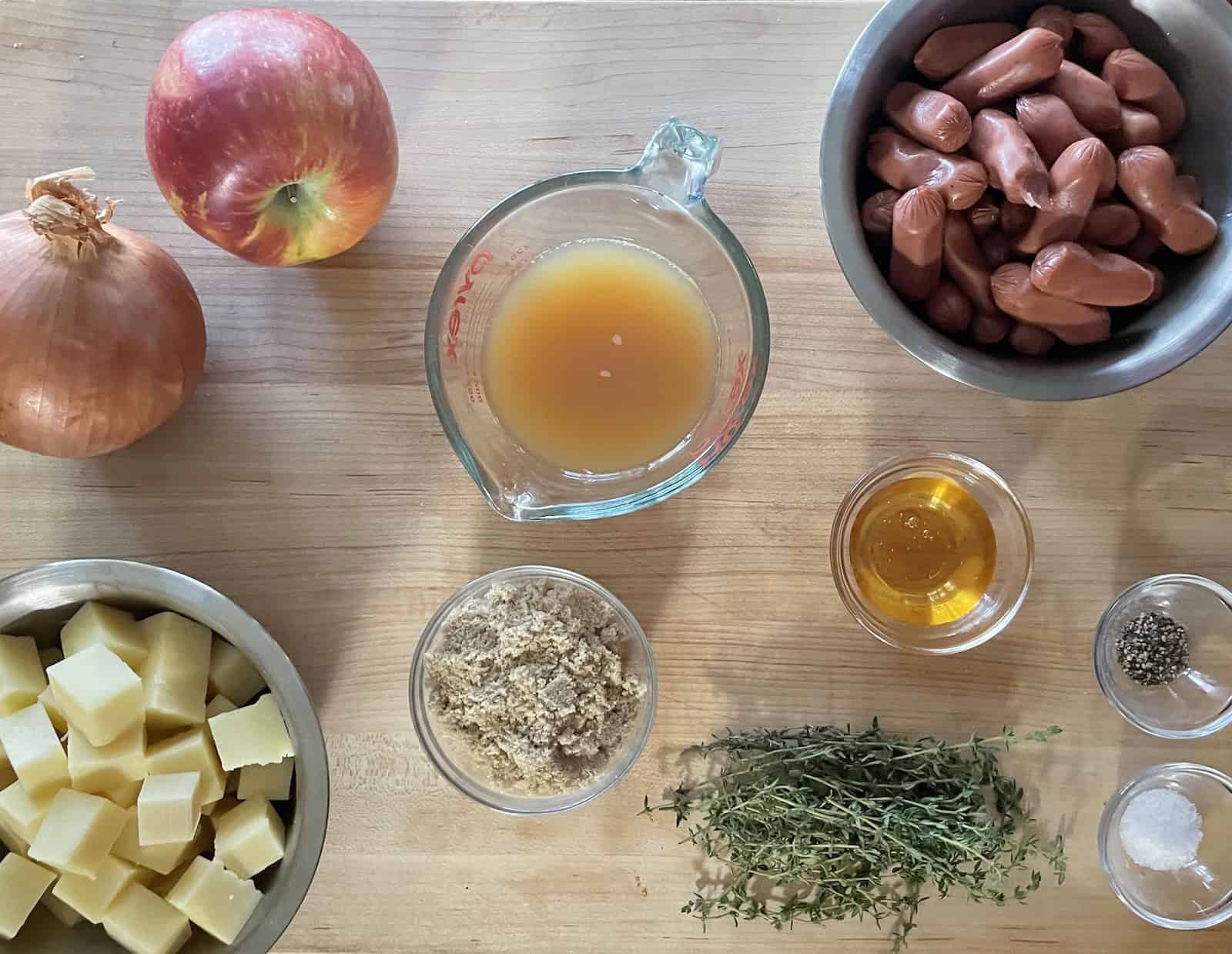 Baked Gruyere “Fondue” with Smokie and Apple Jam Ingredients