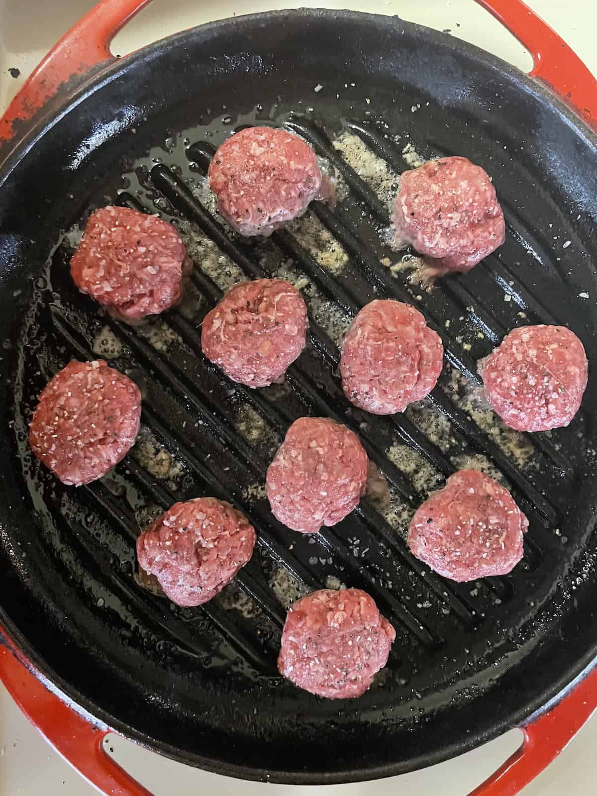 patties in grill pan
