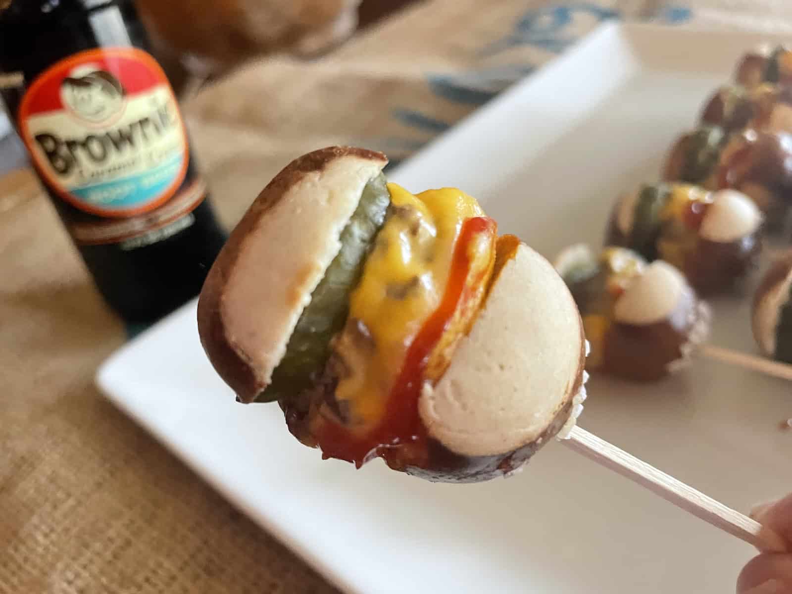 Mini pretzel bite cheeseburgers
