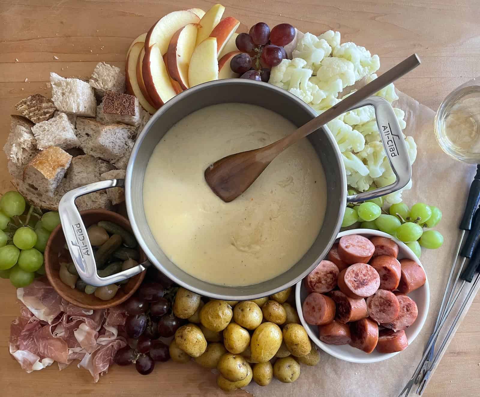 Traditional Swiss Cheese Fondue