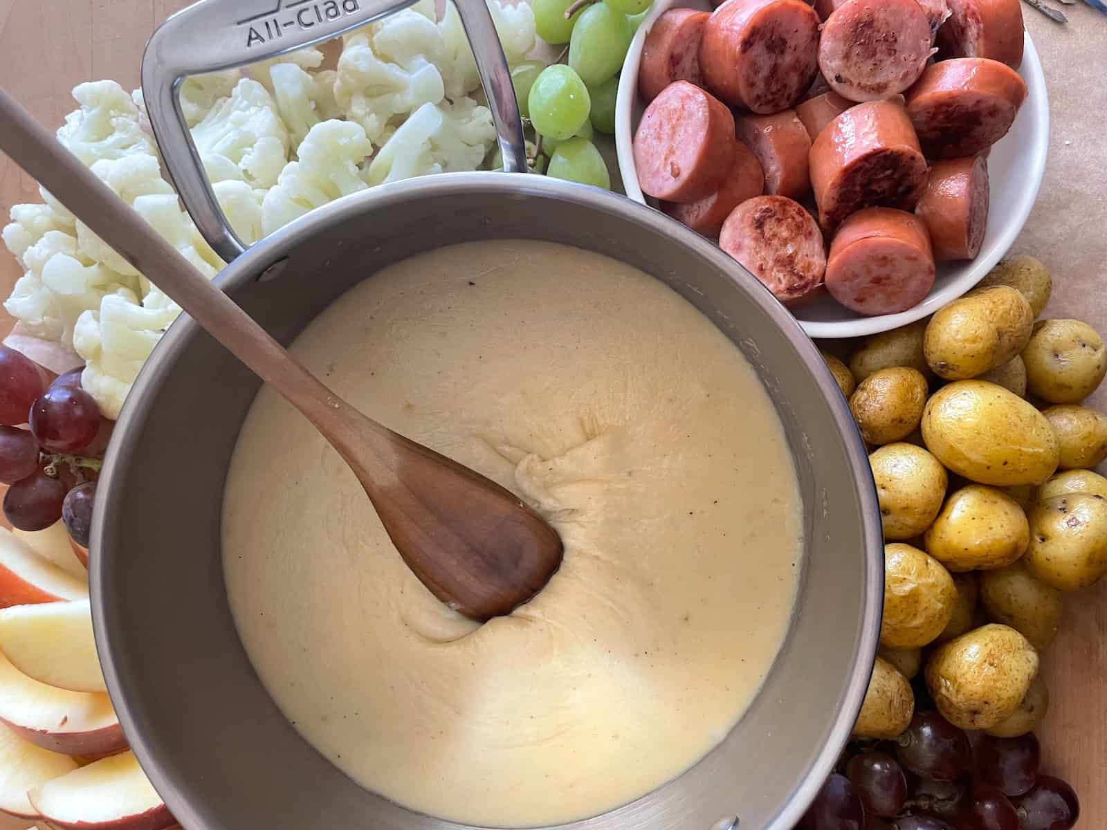 Traditional Swiss Cheese Fondue