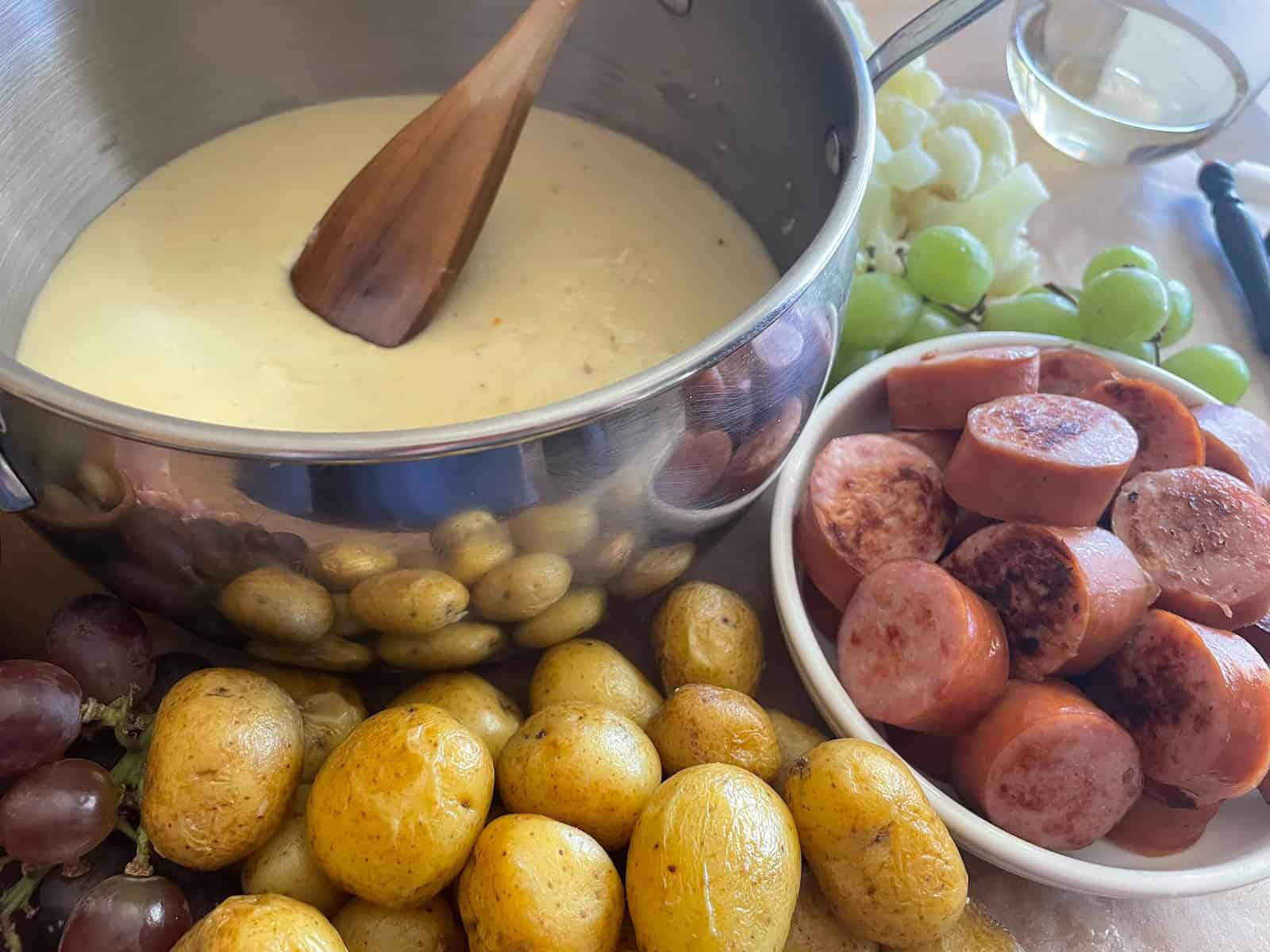 Traditional Swiss Cheese Fondue