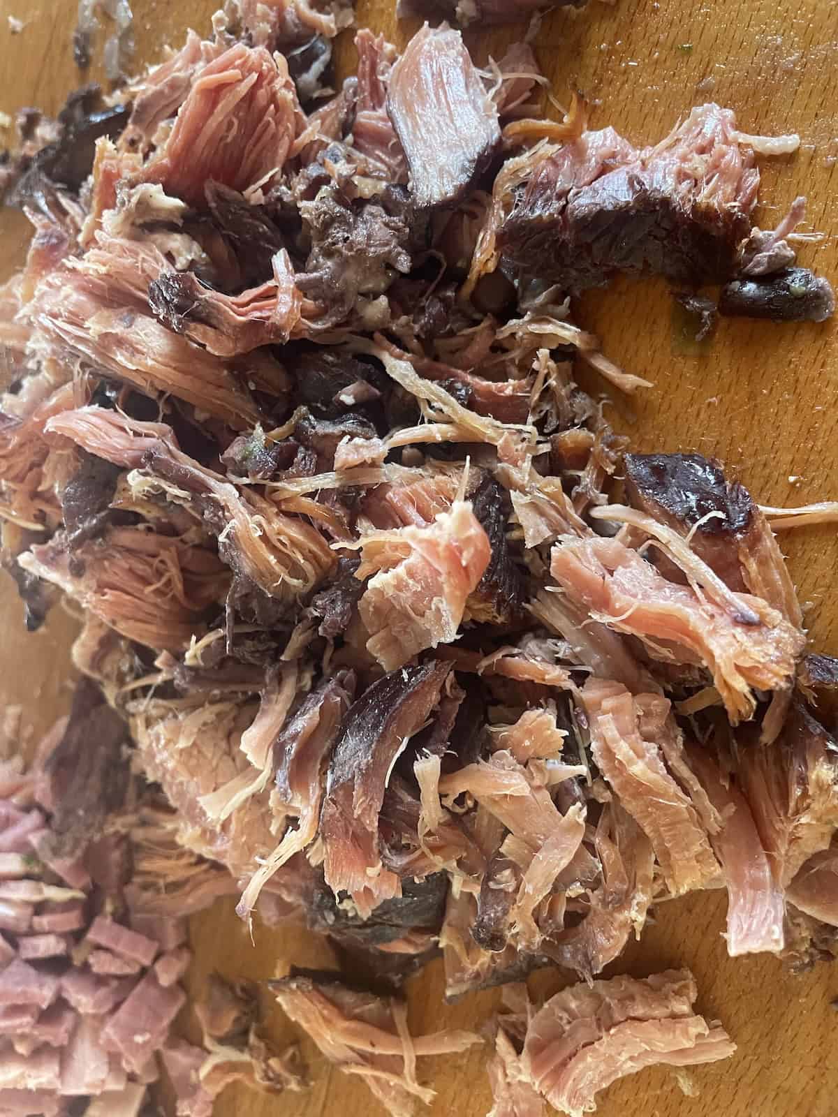 cut ham from bone