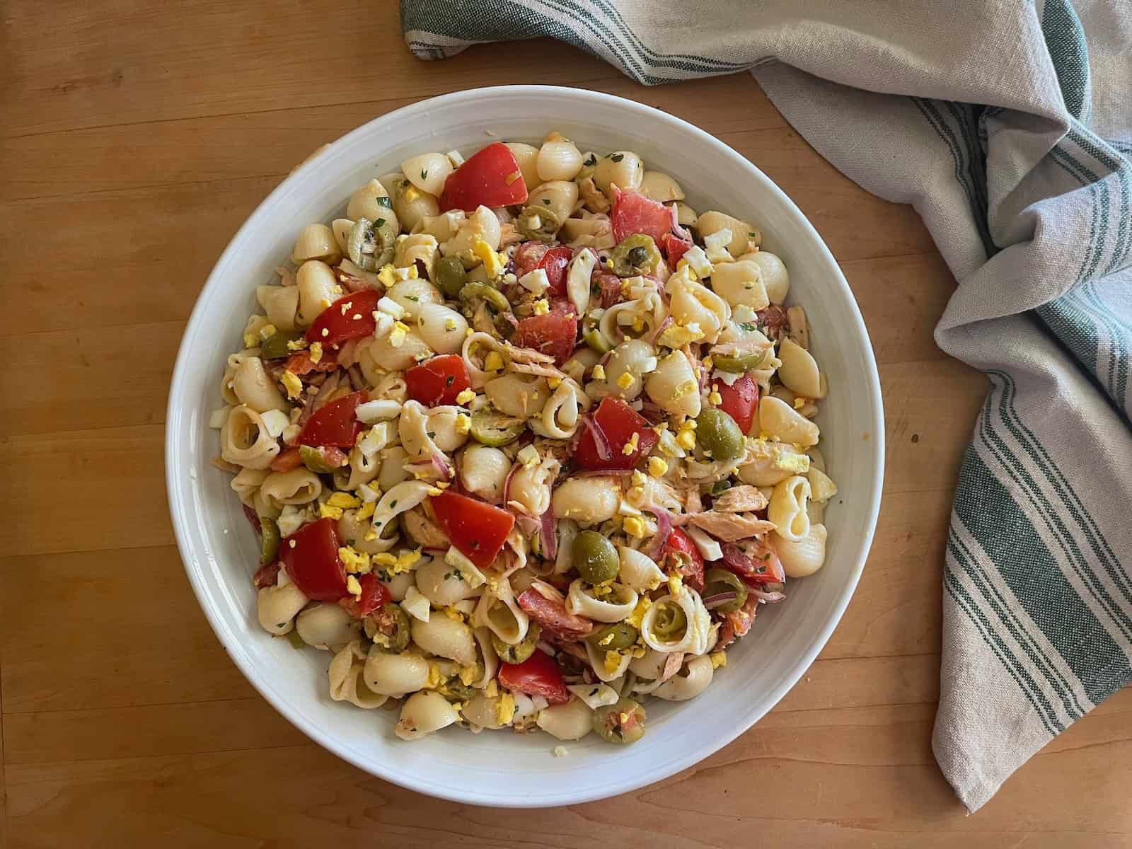 Mediterranean-Inspired Marinated Tomato, Olive and Tuna Pasta