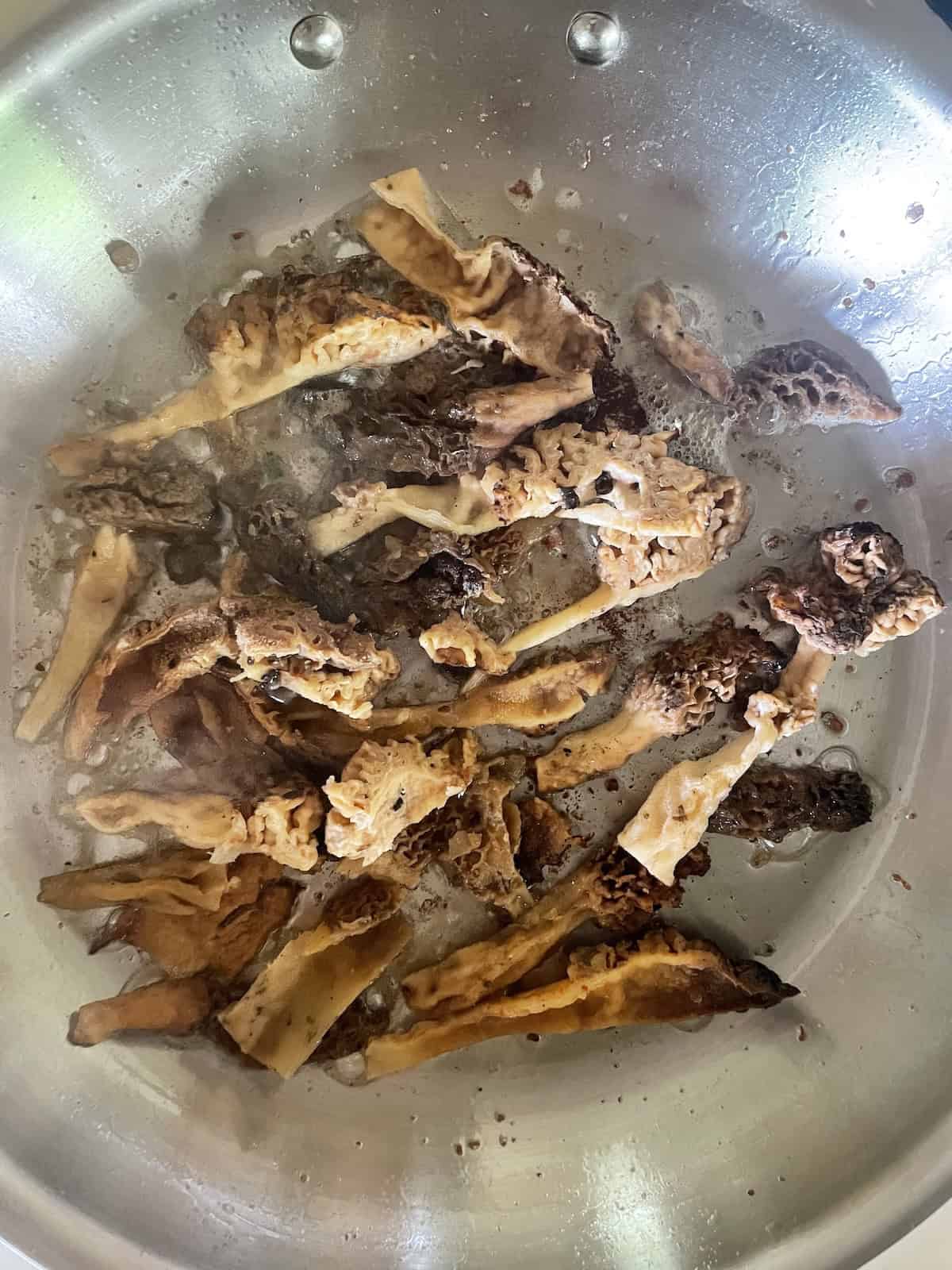 cook mushrooms