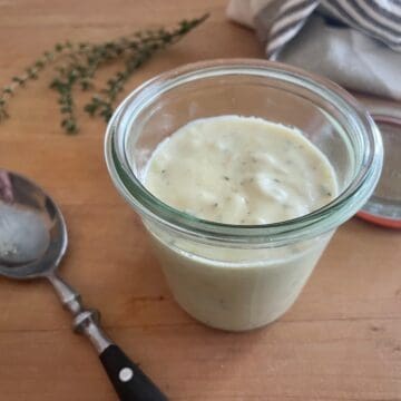 White Pizza Sauce with Thyme